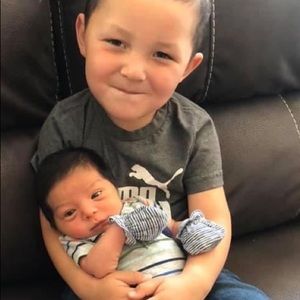 Meet your Posher, Cesar